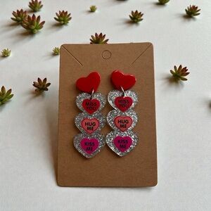 💖✨ Conversation Heart Dangle Earrings – Miss You, Hug Me, Kiss Me ✨💖